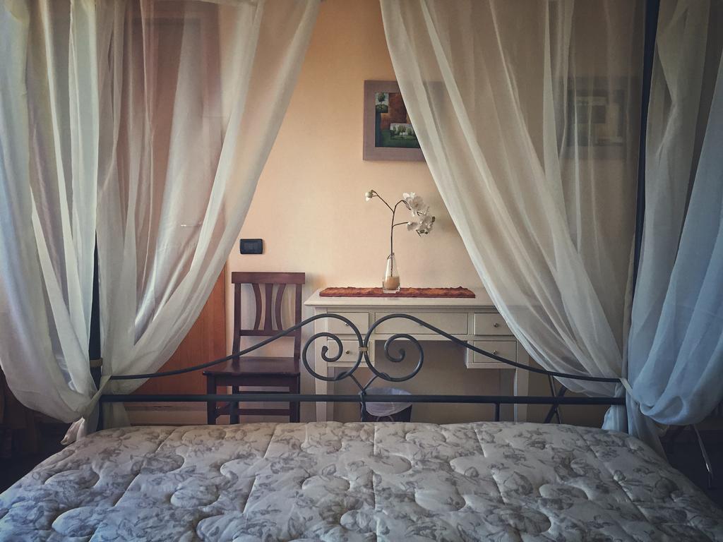Agriturismo Borgo Tecla Rosa Екстер'єр фото