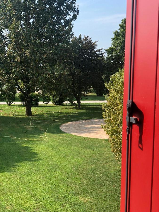 Agriturismo Borgo Tecla Rosa Екстер'єр фото